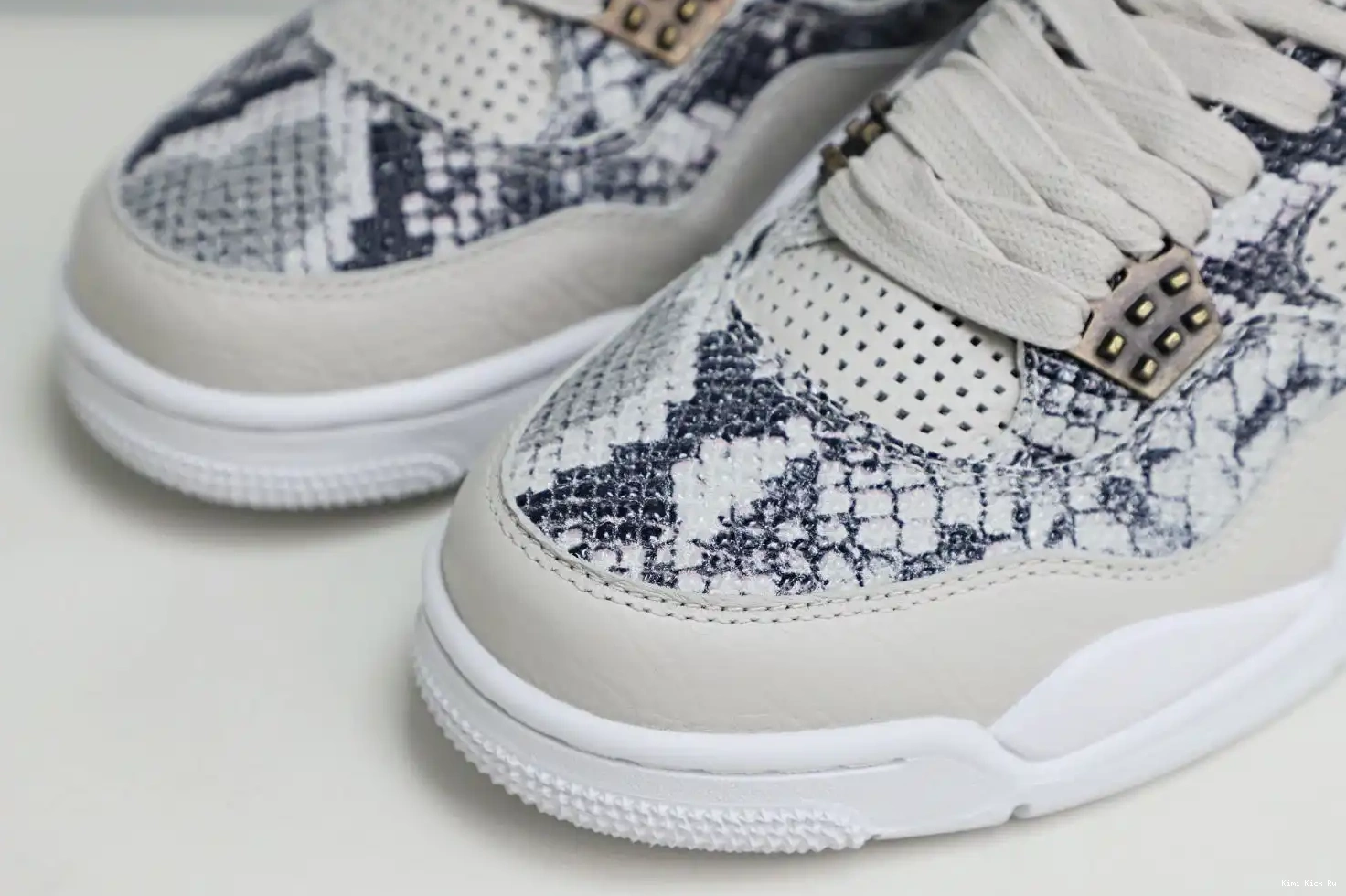 Jordan Air snakeskin Kimikick retro Jordan 4 0718